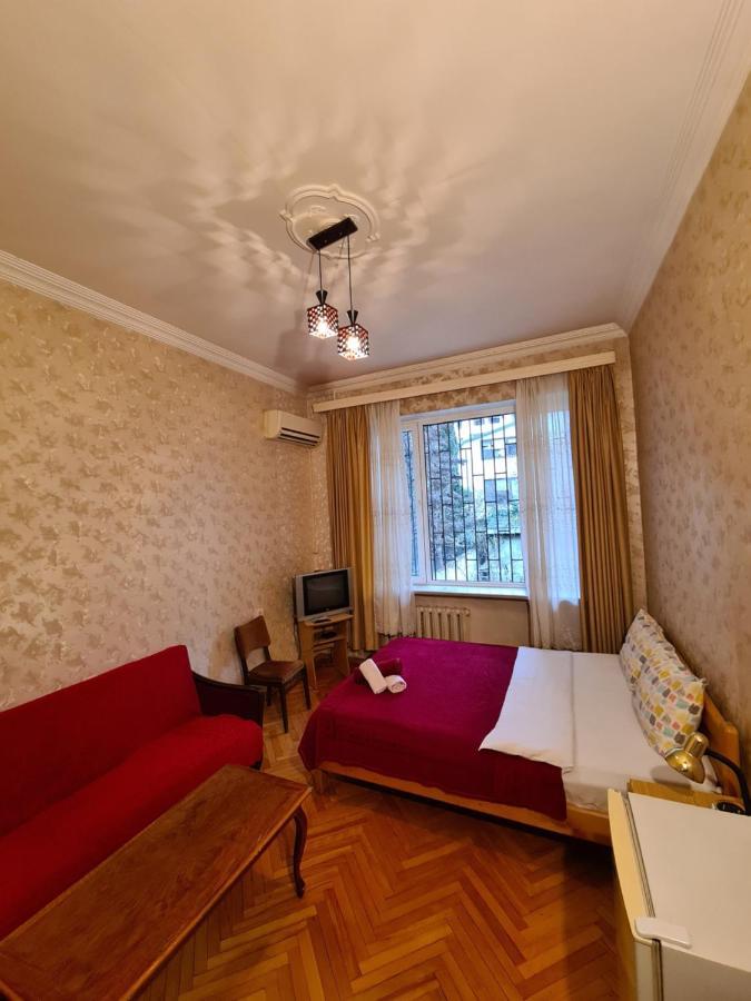 Hotel Bu Тбилиси Екстериор снимка