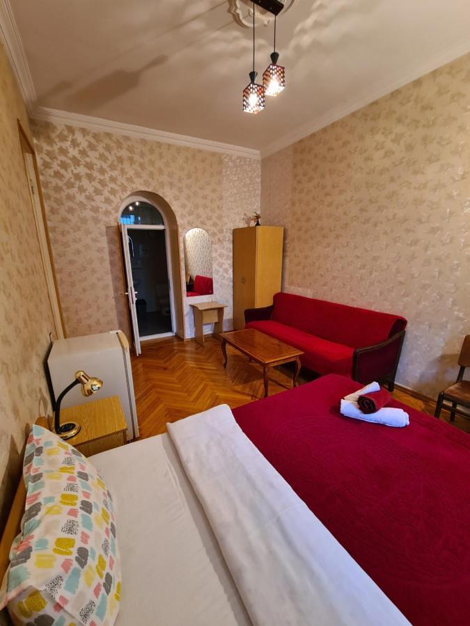 Hotel Bu Тбилиси Екстериор снимка